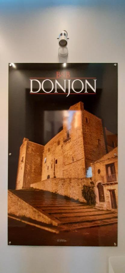 Donjon Suite Centro Storico Castelbuono  Bagian luar foto