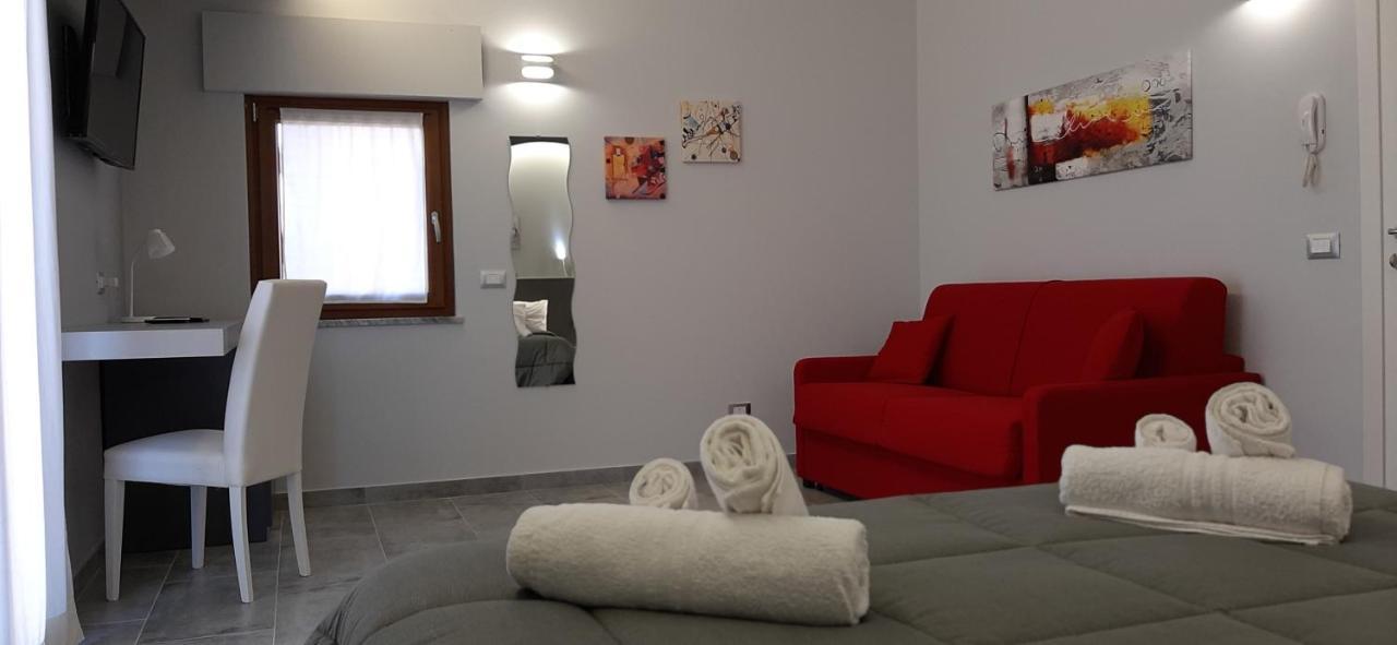 Donjon Suite Centro Storico Castelbuono  Bagian luar foto